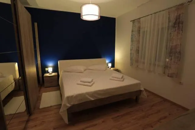 Holiday home Villa Franov, Zadar, Mit Privatem Pool Und Garten